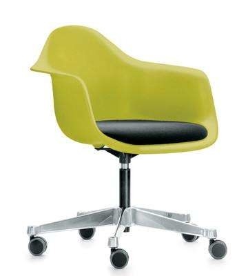 China Lederne Aufgaben-moderner klassischer Büro-Stuhl mit Universalrad 64 * 64 * 53cm fournisseur