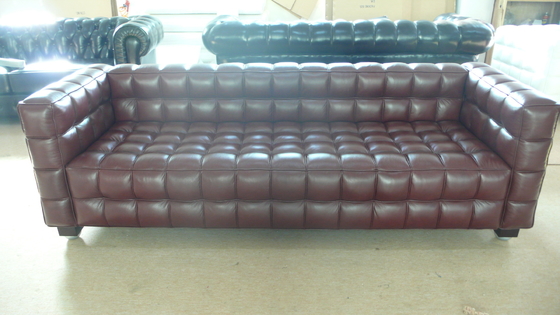 China Ledernes Sofa des modernen Sitzer-3, festes Holz-Bein-Gitter-Sofa 228 * 88 * 79cm fournisseur